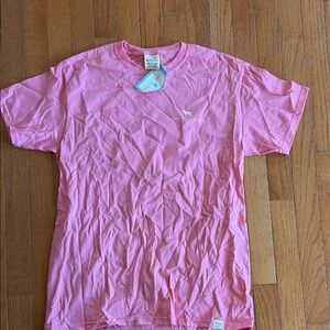 Simply Southern Puppy Shirt. NWT. Size M